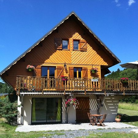 Chalet Entre Lac Et Volcan Murol Zewnętrze zdjęcie